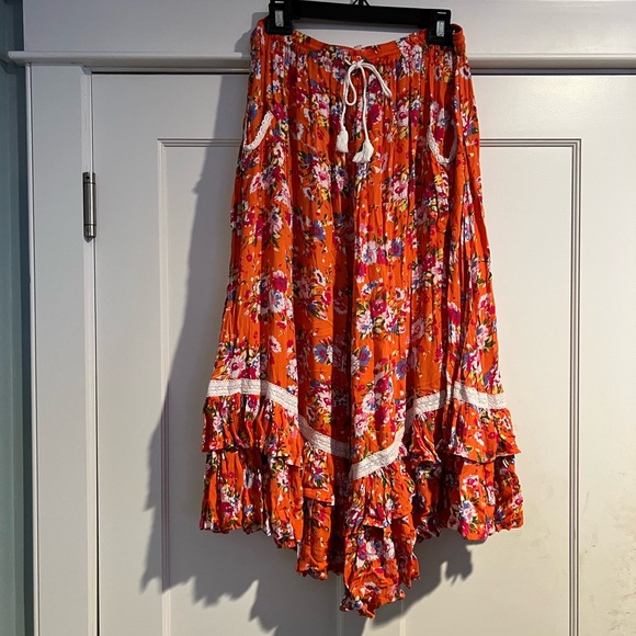 Spell Revolver Skirt - Sz. XL - Picture 4 of 11